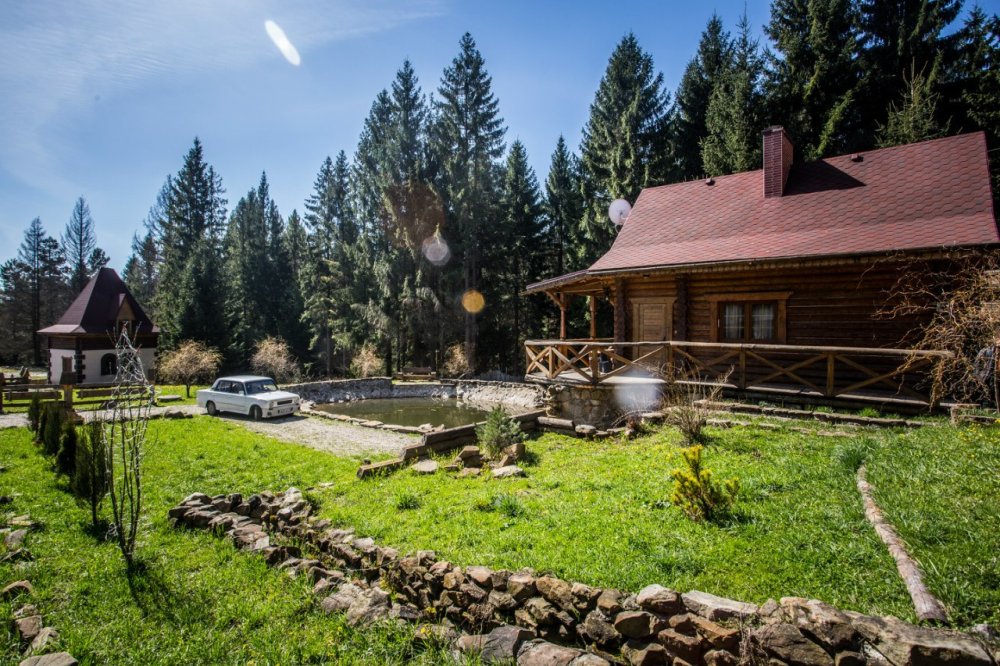 Ресторан-бар «Хижки»